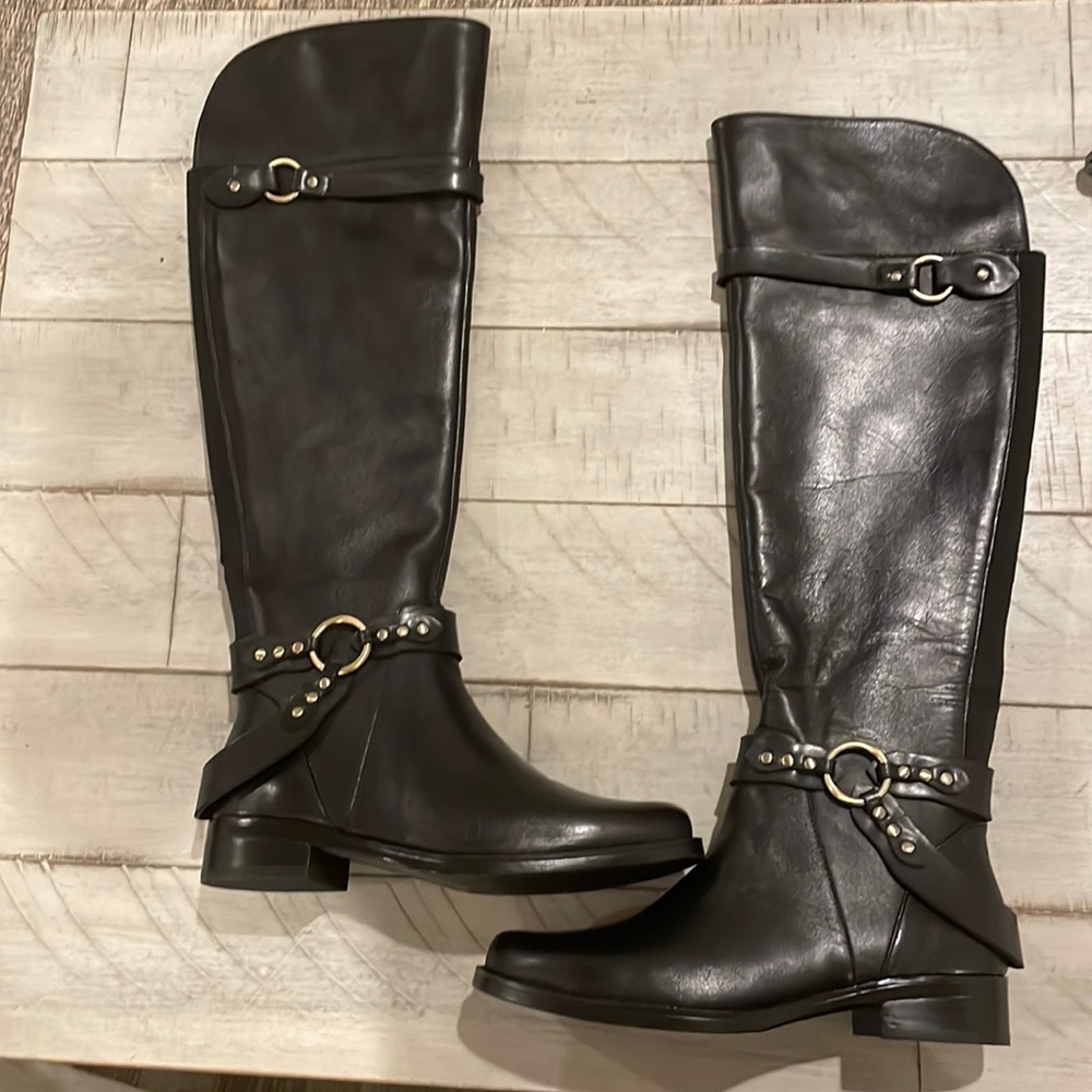 Ellen Tracy women knee boot size 6 new without box